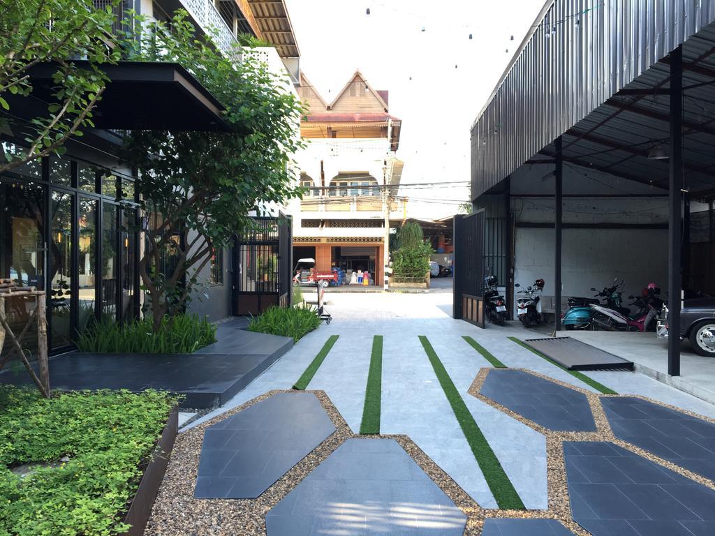 Oxotel Hotel Chiang Mai Exterior foto